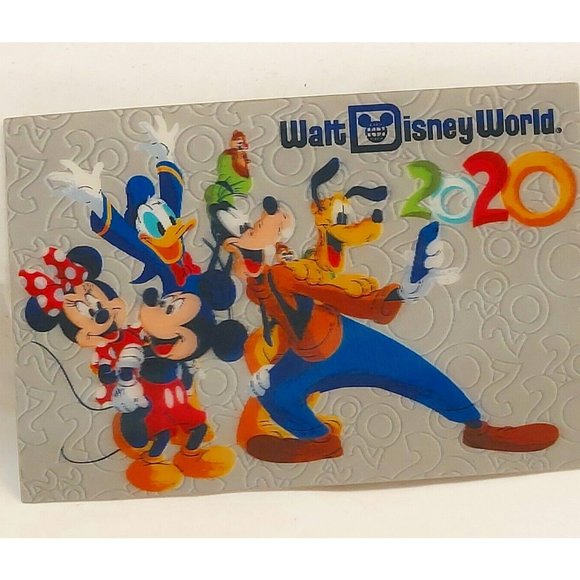 COPY - WALT DISNEY WORLD 2020 3D LENTICULAR POSTCARD MICKEY MOUSE& FRIENDS - Picture 1 of 9